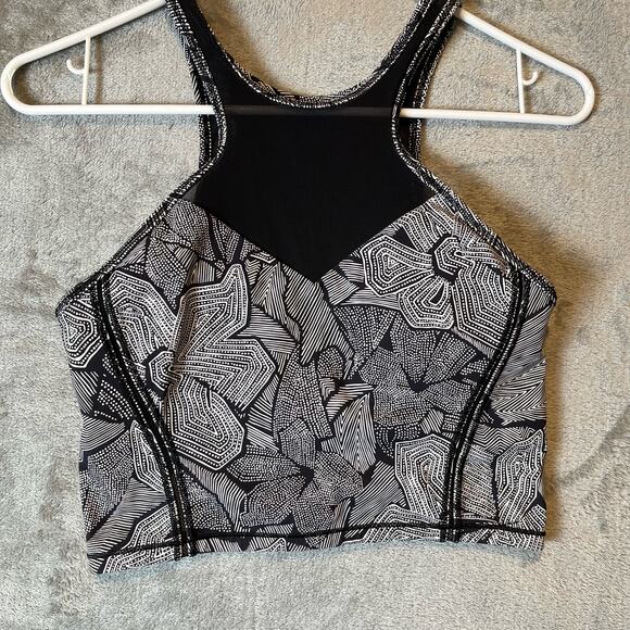 Lululemon Sz 6 Get It Om Bra Mini Dottie Tribe White Black Sports Bra Women's - Picture 3 of 5